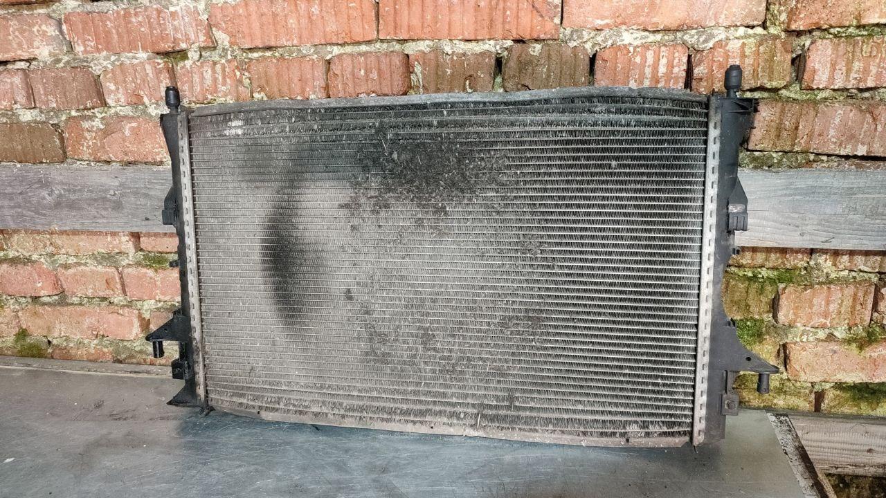 радиатор (основной) Renault Espace 4 поколение (2002 - 2006), 2.2 л., дизель, 8200008765 - фото №1