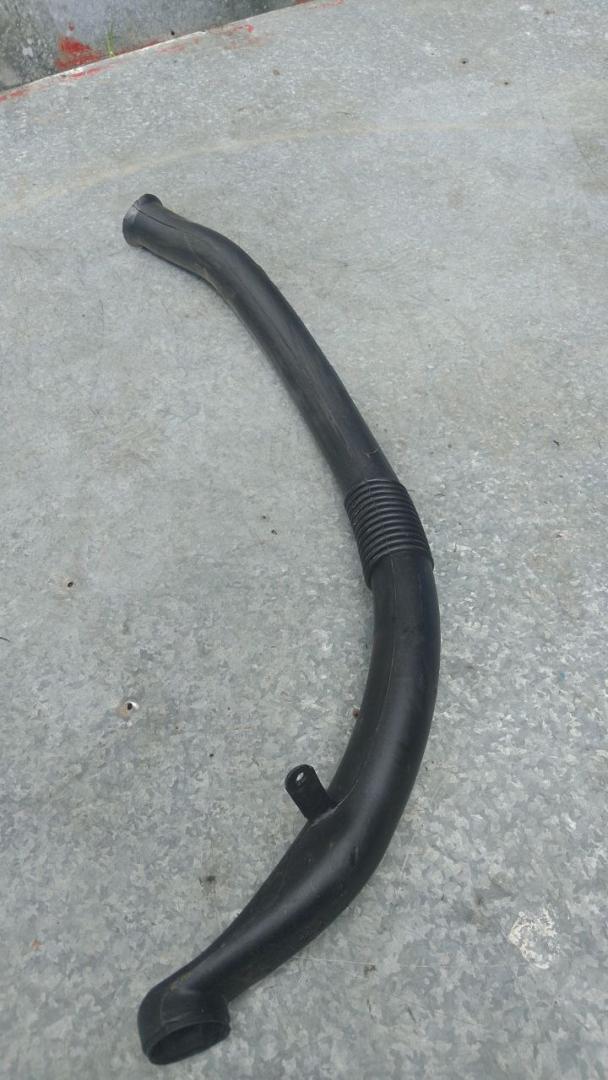 воздуховод (дефлектор) радиатора Ford Transit Connect 1 поколение (2002 - 2009), 2T1H18K556AB - фото №1