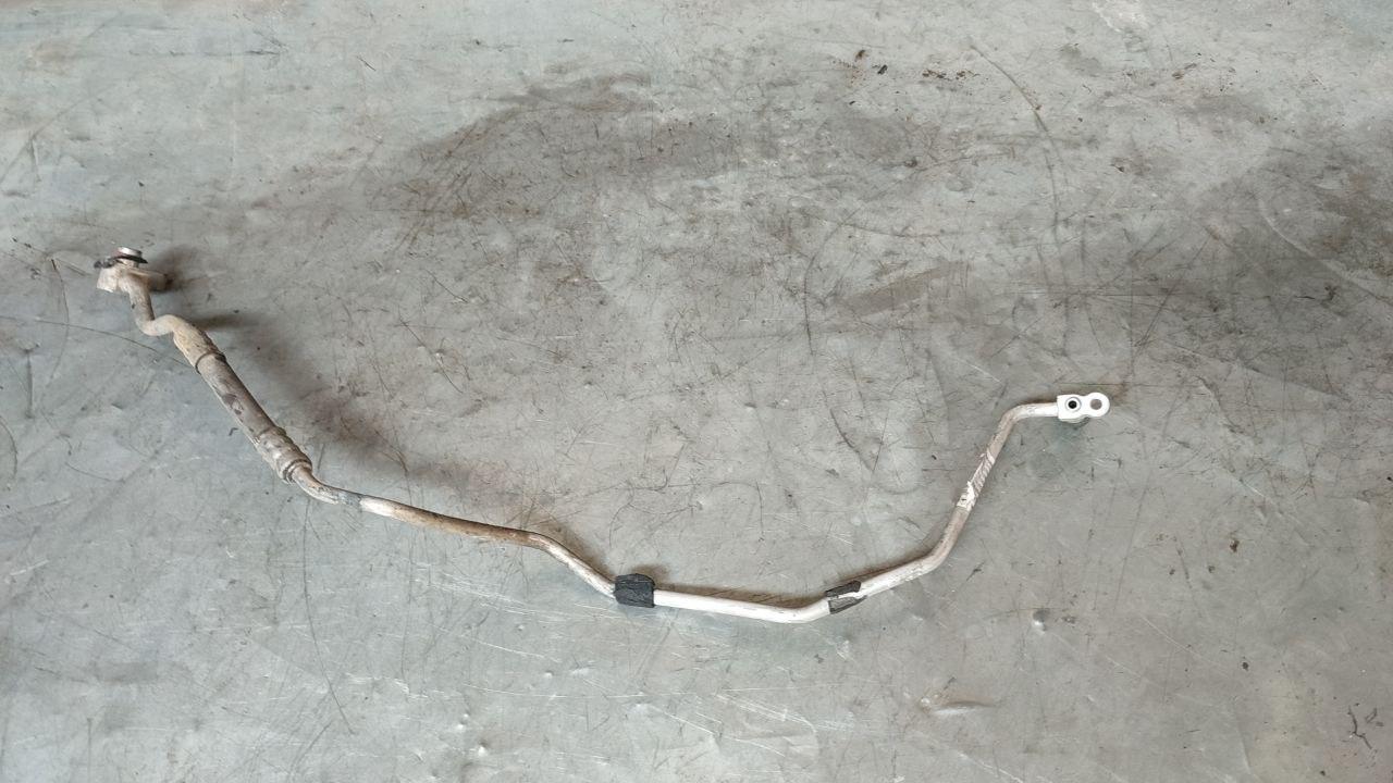 трубка кондиционера Dodge Caravan 4 поколение (2000 - 2007), 2.4 л., бензин - фото №1