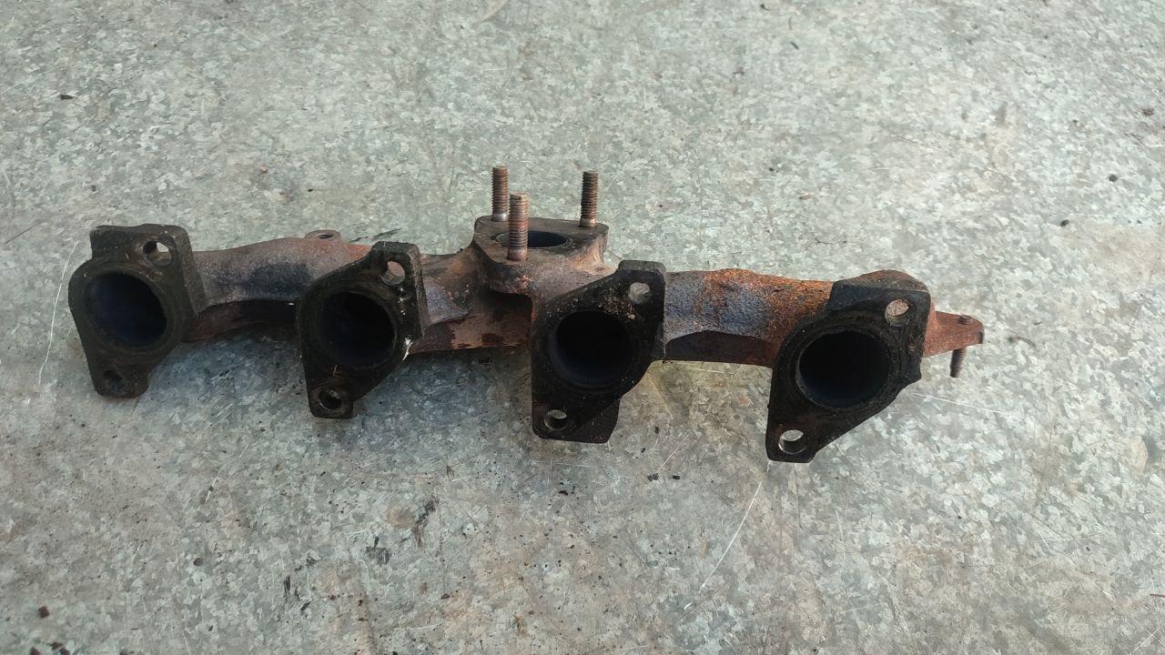 коллектор выпускной Peugeot 307 1 поколение 2005, 2.0 л., дизель - фото №1