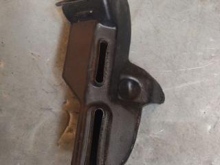 воздуховод (дефлектор) радиатора Ford Transit Connect 1 поколение 2009, 2T1H18C299CA