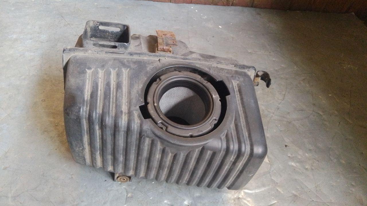 корпус воздушного фильтра Chrysler Sebring 2 поколение (2000 - 2003), 2.0 л., бензин, 04592000AC - фото №1