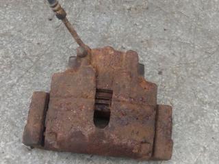 суппорт передний правый Chrysler Sebring 2 поколение (2000 - 2003)