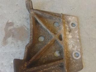 кронштейн двигателя Chrysler Sebring 2 поколение (2000 - 2003), 2.0 л., бензин, 04668270AB