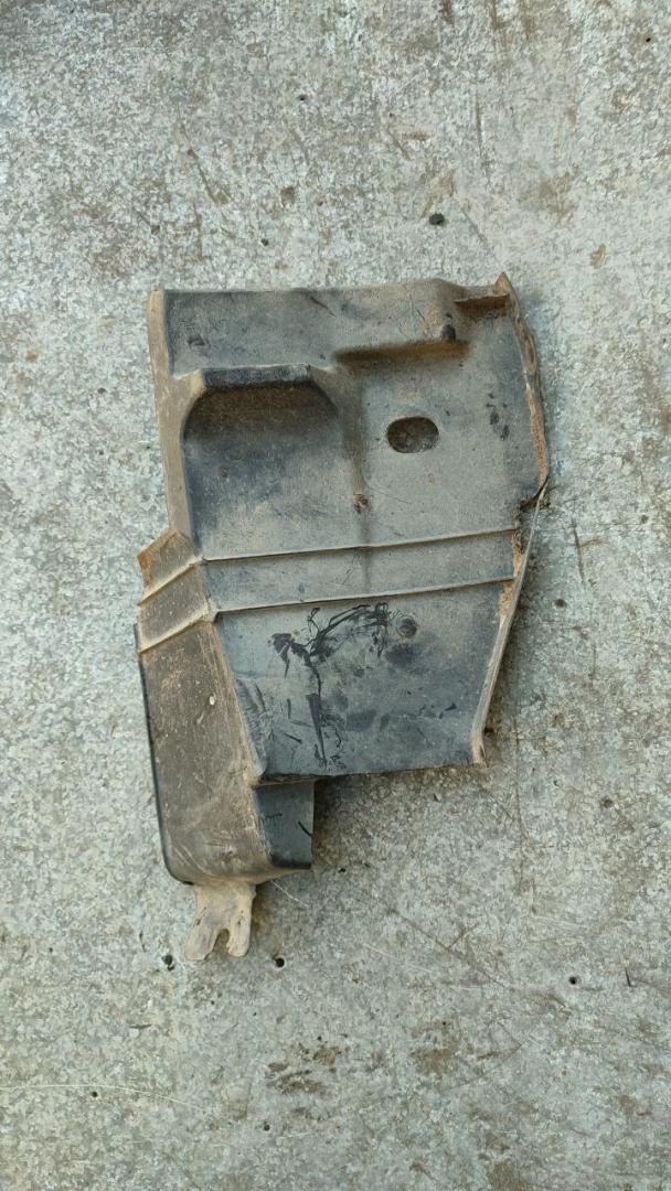 защита двигателя Chrysler Sebring 1 поколение (1994 - 2000), 04857325AA - фото №1