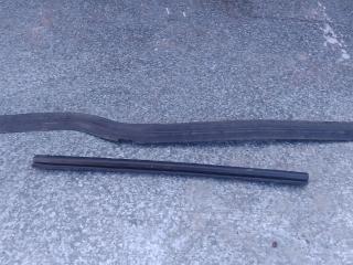 Уплотнитель стекла Ford Transit Connect 1 поколение 2009