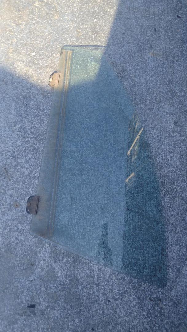 стекло двери передней левой Chrysler Sebring 1 поколение (1994 - 2000) - фото №1