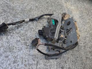 замок двери задней правой Dodge Caravan 4 поколение (2000 - 2007)