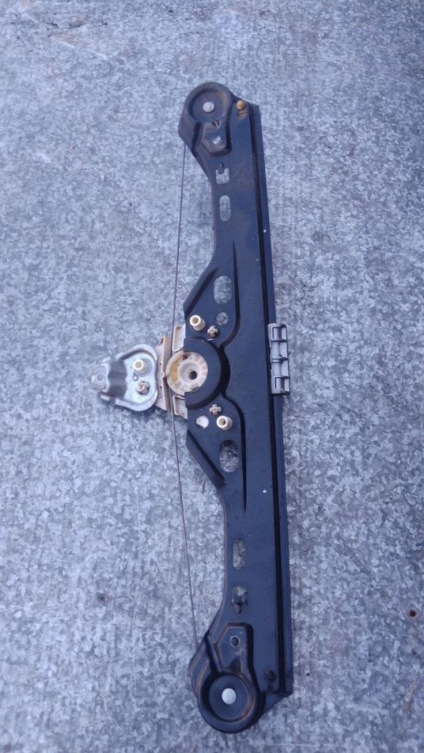 стеклоподъемник задний левый Mercedes-Benz C-Класс W203/S203/CL203 (2000 - 2004) - фото №1