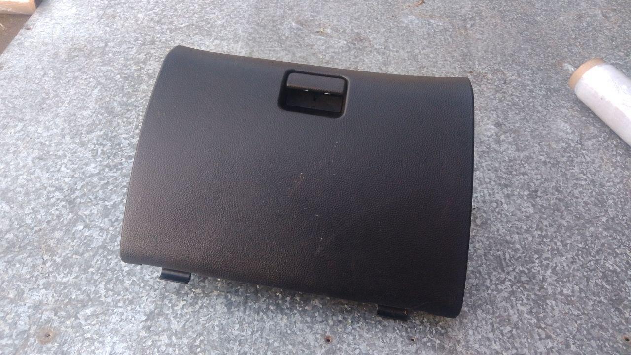 бардачок Mitsubishi Lancer 9 поколение (2003 - 2010), MR5326764 - фото №1