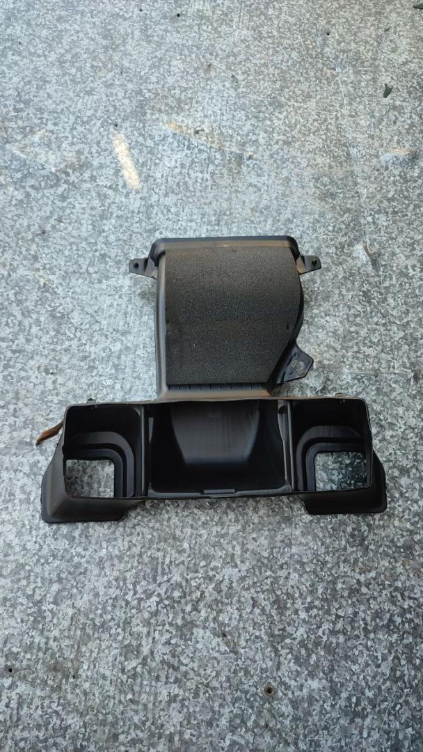 воздуховод в торпедо Toyota Yaris XP9 (2005 - 2009), 558400D010 - фото №1