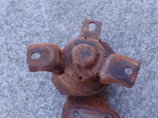 подушка крепления двигателя Mitsubishi Lancer 9 поколение (2003 - 2010), 2.0 л., бензин