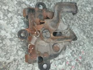 замок капота Toyota Yaris XP9 (2005 - 2009)