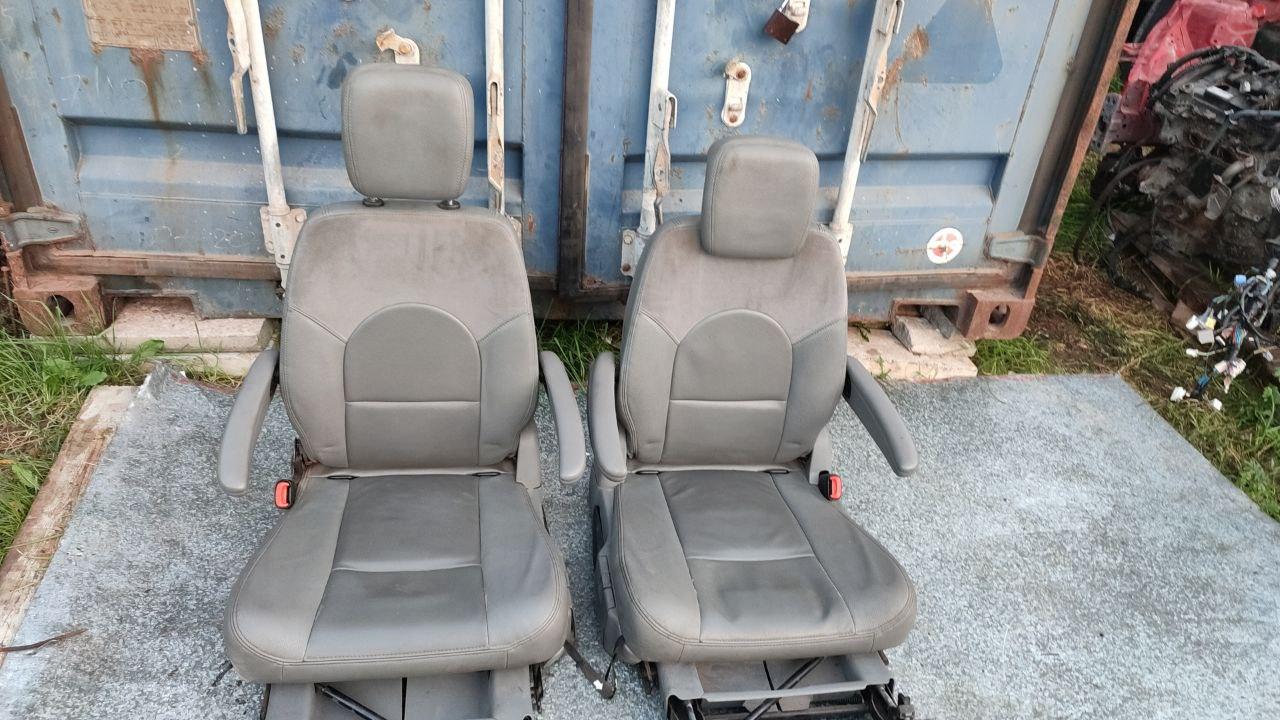 Сиденье третий ряд Chrysler Pacifica 1 поколение (2003 - 2008) - фото №1