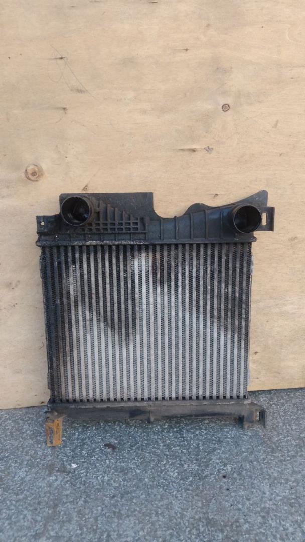 интеркулер Dodge Caravan 4 поколение (2000 - 2007), 2.8 л., дизель - фото №1