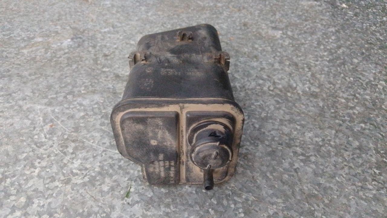 адсорбер Volkswagen Golf Plus 1 поколение (2005 - 2009), 1.6 л., бензин, 1K0201801D, 1K0201813 - фото №1