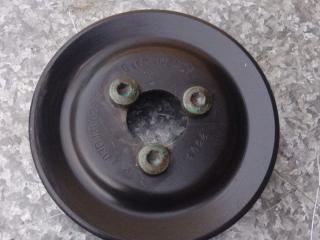 шкив помпы Volkswagen Caddy 3 поколение (2004 - 2010), 1.6 л., бензин, 03D121028B