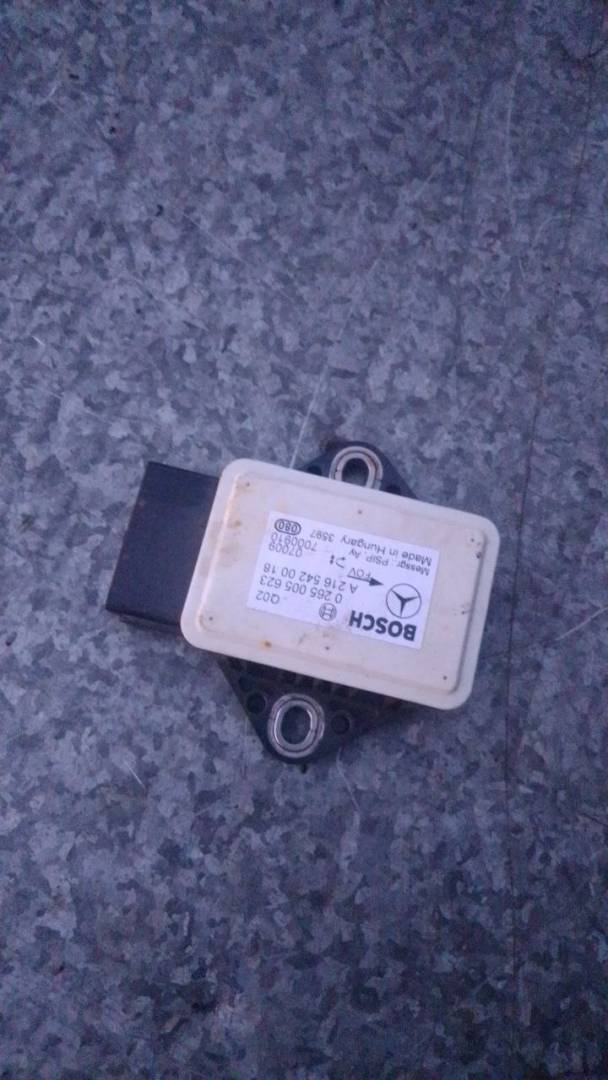 датчик ускорения Mercedes-Benz A-Класс W169 (2004 - 2008), A2165420018, 2165420018, 0265005623 - фото №1