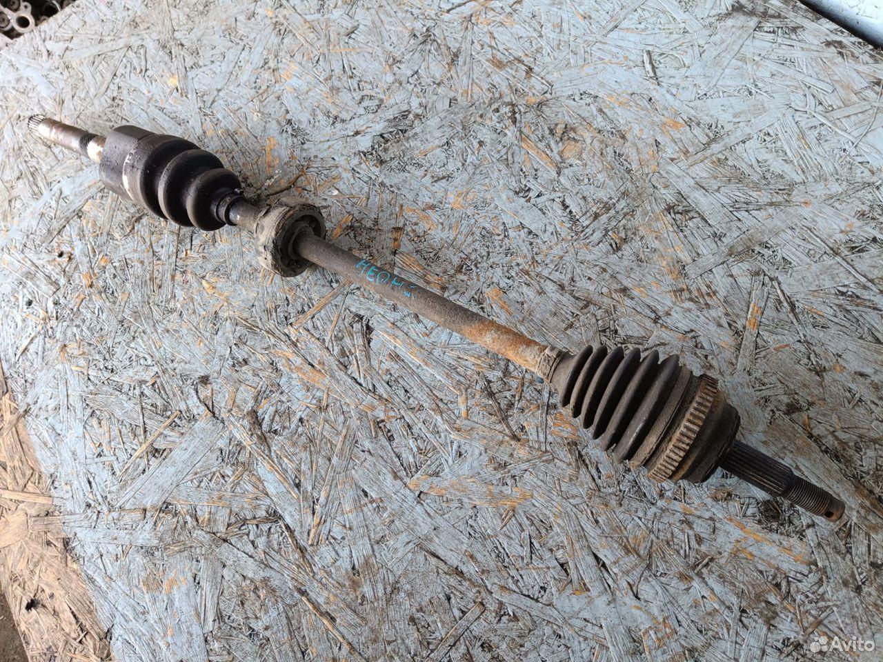 полуось передняя правая (приводной вал, ШРУС) Chrysler Neon 1 поколение 1995, 2.0 л., бензин, АКПП, седан - фото №1