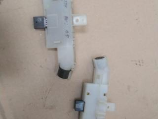 датчик ABS Audi A8 D2/4D 1998, 3.7 л., AKJ, бензин, АКПП, седан, полный привод, 4D0951177A