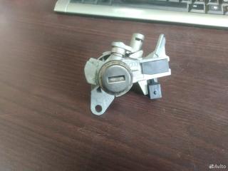 замок багажника Audi A4 B6 2003, 1.6 л., ALZ, бензин, МКПП, седан, 8E0827573A