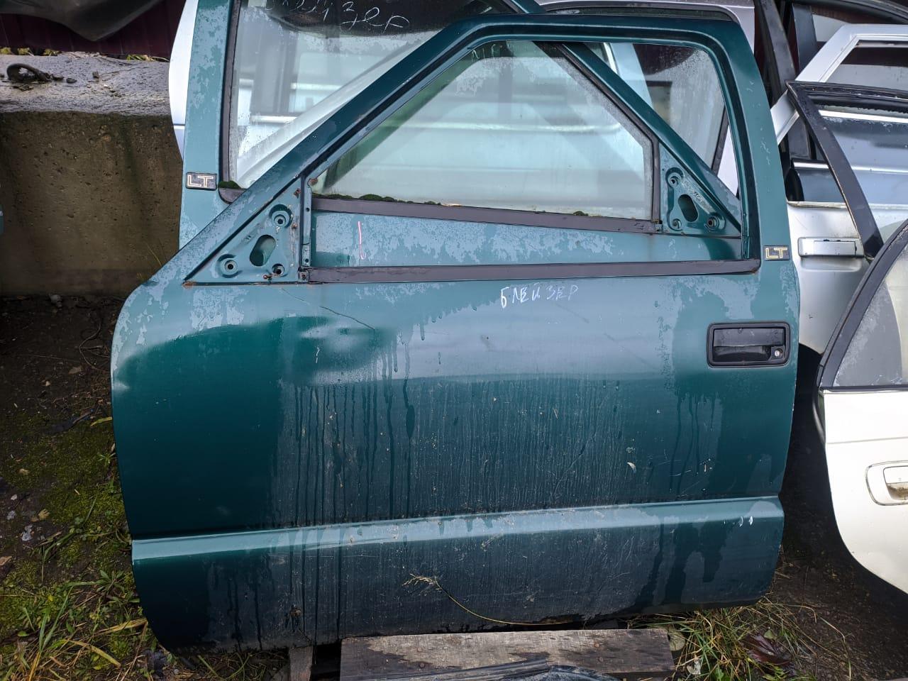 дверь задняя левая Chevrolet Blazer 2 поколение S15 1998, 4.3 л., L35, бензин, АКПП, внедорожник 5 дв. - фото №1