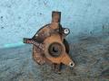 кулак поворотный левый Mazda 626 5 поколение [рестайлинг] GF 2000, 2.5 л., бензин, АКПП, седан - фото №3