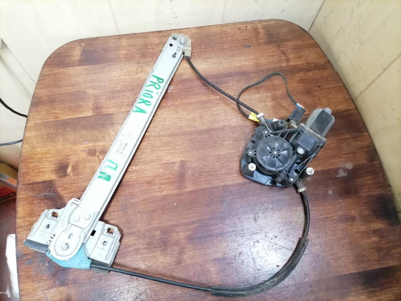 стеклоподъемник передний правый Lada Priora 1 поколение (2007 - 2015) - фото №1