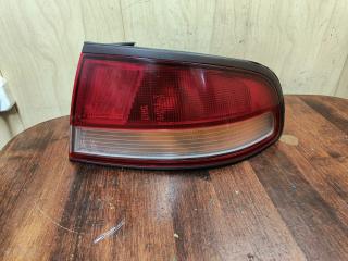 фонарь задний правый Mitsubishi Galant 7 поколение (1992 - 1997), 1.8 л., 4G93 (DOHC 16V), бензин, МКПП, седан