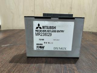 блок управления (другие) Mitsubishi Space Star 1 поколение [рестайлинг] DG3A 2004, 1.6 л., 4G18, бензин, АКПП, MR238029