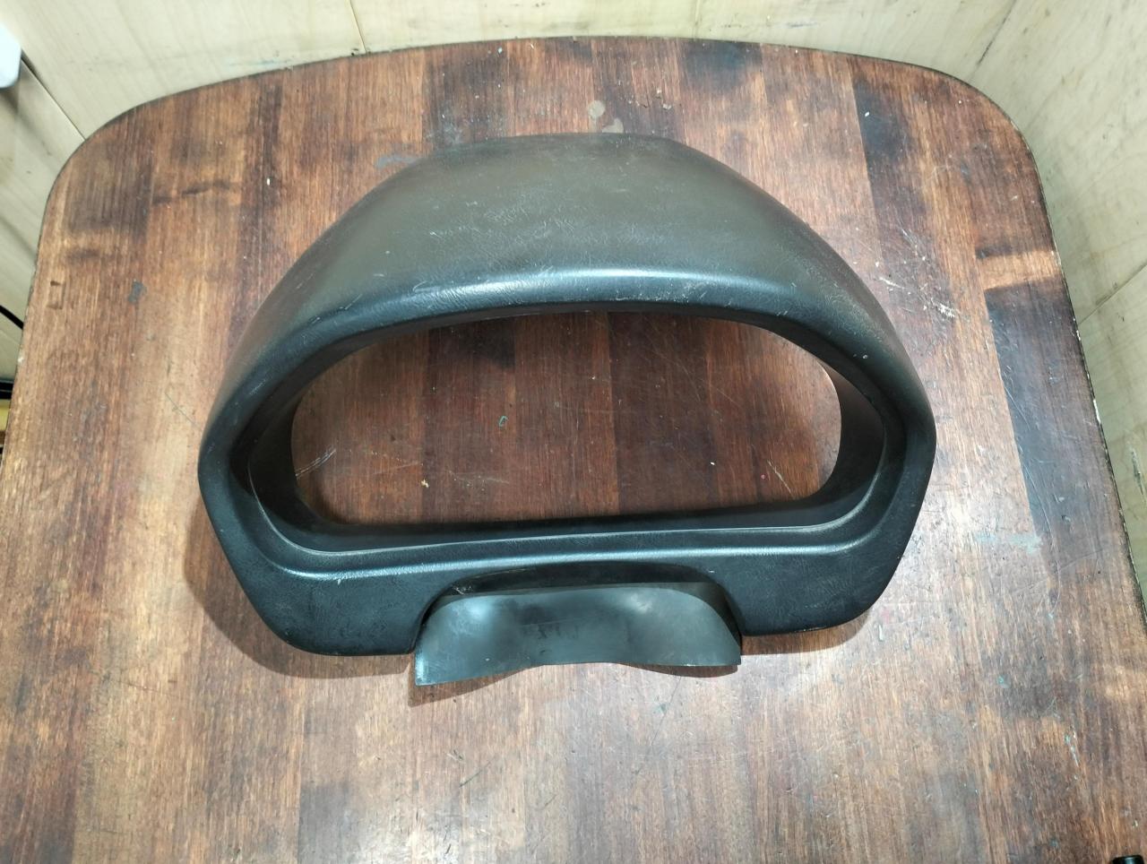 рамка панели приборов Mitsubishi Space Star 1 поколение DG5A 1999, 1.8 л., 4G93 (GDI), бензин, МКПП, универсал - фото №1