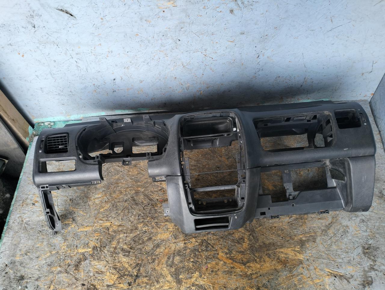 панель передняя салона (торпедо) Mitsubishi Space Star 1 поколение (1998 - 2002), XR262450 - фото №1