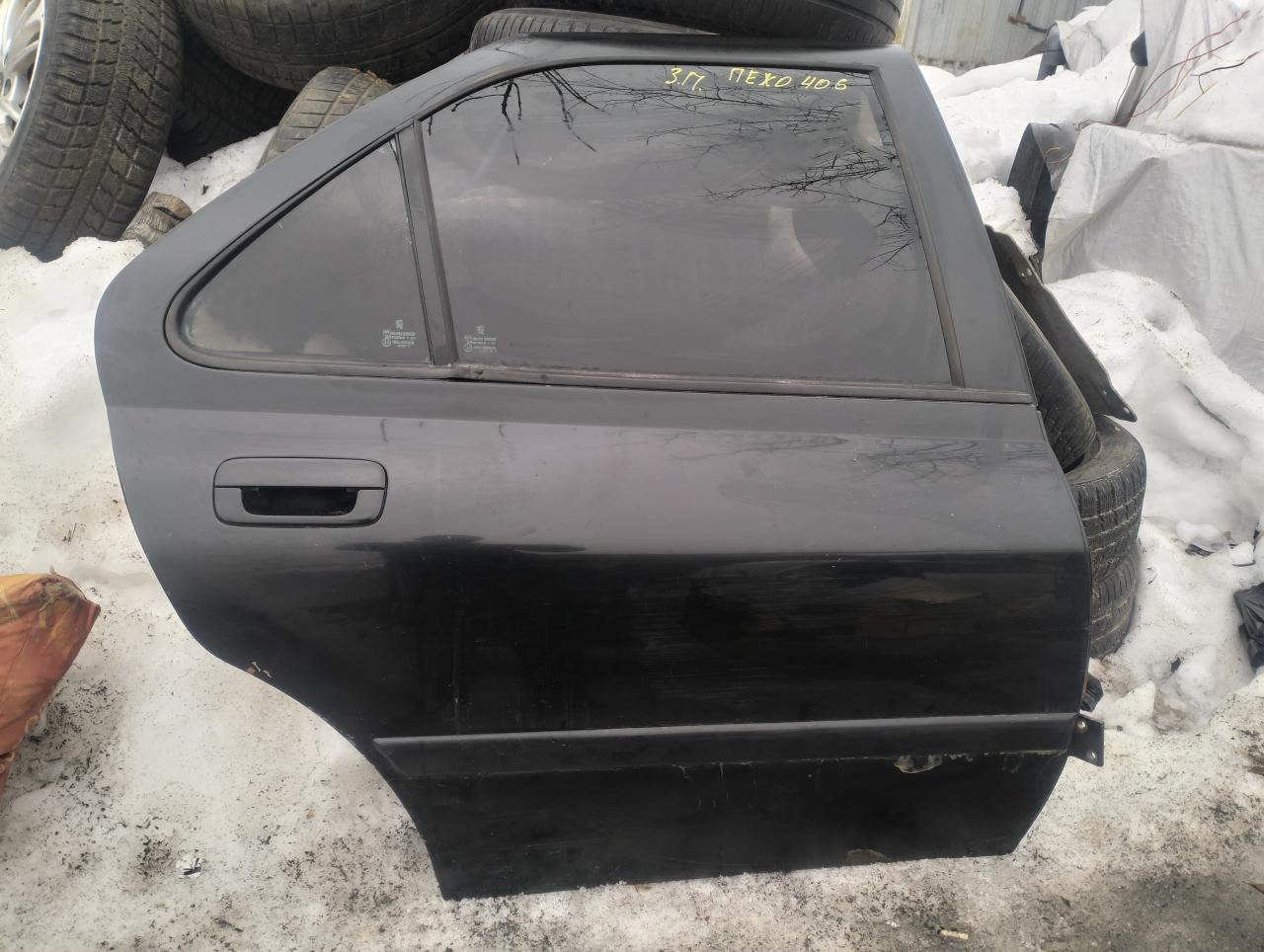 дверь задняя правая Peugeot 406 1 поколение 1998, 1.8 л., L6A (XU7JP), бензин, МКПП, черный, седан - фото №1