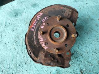 кулак поворотный правый Mitsubishi Carisma 1 поколение 1997, 1.6 л., бензин, 5МКПП, хетчбэк 5 дв.