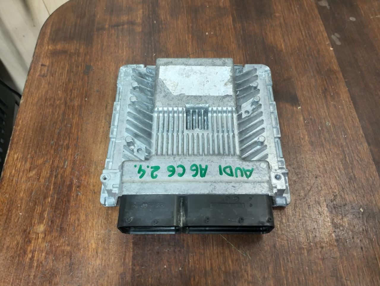 блок управления двигателем Audi A6 4F/C6 2005, 2.4 л., BDW, бензин, вариатор, x1x1, седан, 4F0907552D, 4F0910552M, 3WP45241 - фото №1