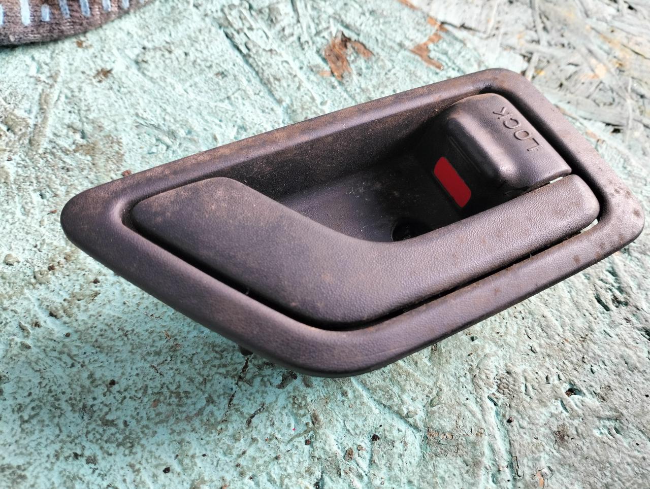 ручка внутренняя задняя правая Hyundai Getz 1 поколение TB 2005, 1.3 л., G4EA, бензин, МКПП, хетчбэк 5 дв. - фото №1