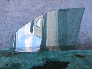 стекло двери передней правой Volkswagen Bora 1 поколение 1J2 2002, 2.0 л., APK, бензин, МКПП, седан