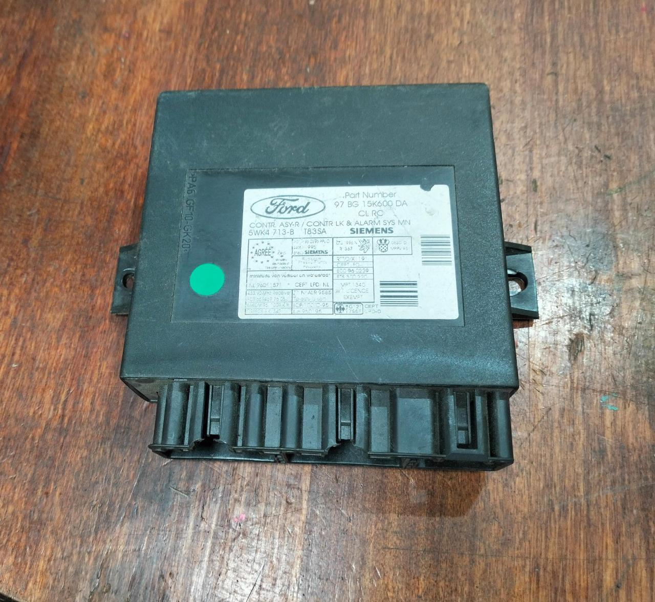 блок комфорта Ford Mondeo 2 поколение (1996 - 2000), 97BG15K600DA - фото №1