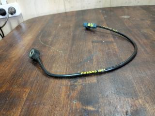 датчик детонации Volkswagen Passat B5 (1996 - 2001), 1.8 л., бензин, МКПП, универсал, 054905377