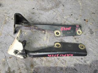 петля капота Mitsubishi Carisma 1 поколение 1997, 1.6 л., бензин, 5МКПП, лифтбэк