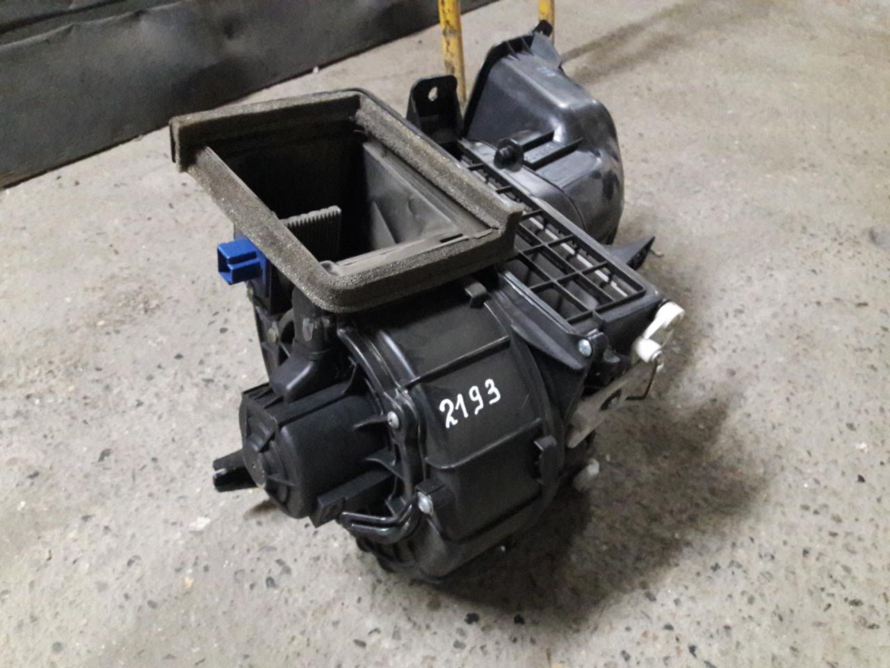 моторчик печки Hyundai Getz 1 поколение 2005, 1.3 л., G4EA, бензин, МКПП, хетчбэк 3 дв., 97112-1C000 - фото №1