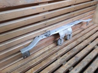 верхняя планка телевизора Mitsubishi Outlander 1 поколение CU2W 2004, 2.0 л., 4G63 (DOHC 16V), бензин, МКПП, внедорожник 5 дв., MN133537