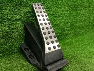 педаль Mercedes-Benz C-Класс W204/S204 W204.008 2008, 2.2 л., CDi, OM 646.811, дизель, АКПП, седан, задний привод, правый руль, A2043000204