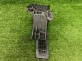 педаль Mercedes-Benz C-Класс W204/S204 W204.008 2008, 2.2 л., CDi, OM 646.811, дизель, АКПП, седан, задний привод, правый руль, A2043000204 - фото №10