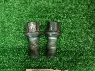 болт колесный Mercedes-Benz C-Класс W204/S204 W204.008 2008, 2.2 л., CDi, OM 646.811, дизель, АКПП, седан, задний привод, правый руль, A0009904907
