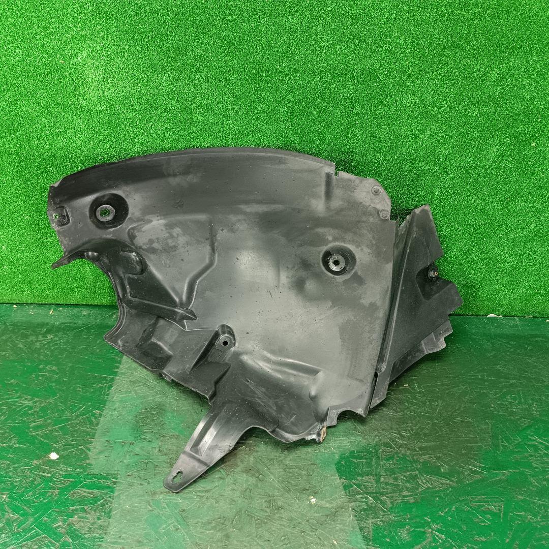 защита арок передняя левая (подкрылок) Mercedes-Benz C-Класс W204/S204 W204.008 2008, 2.2 л., CDi, OM 646.811, дизель, АКПП, седан, задний привод, правый руль, A2046981130 - фото №1