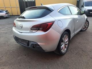 Opel Astra J [рестайлинг]