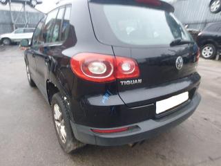 Volkswagen Tiguan 1 поколение 5N1