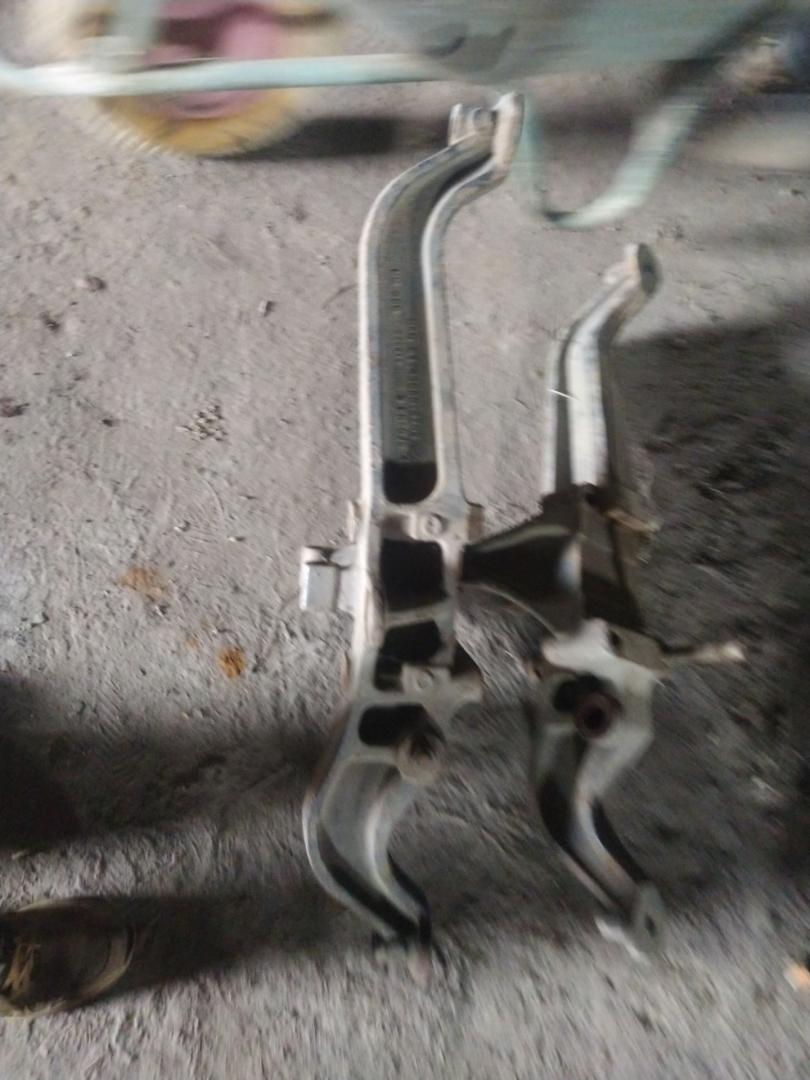 кронштейн пневмоподушки MAN TGA 1 поколение 2006, дизель, 81436303203 - фото №1