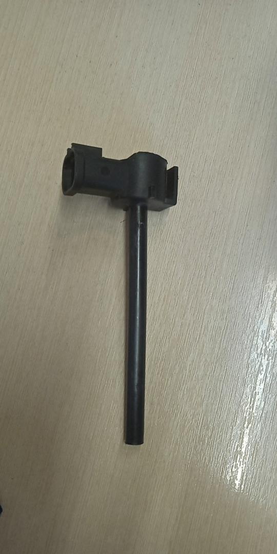 датчик уровня охлаждающей жидкости MAN TGA 1 поколение 2005, 81274210232, 81274210195 - фото №1